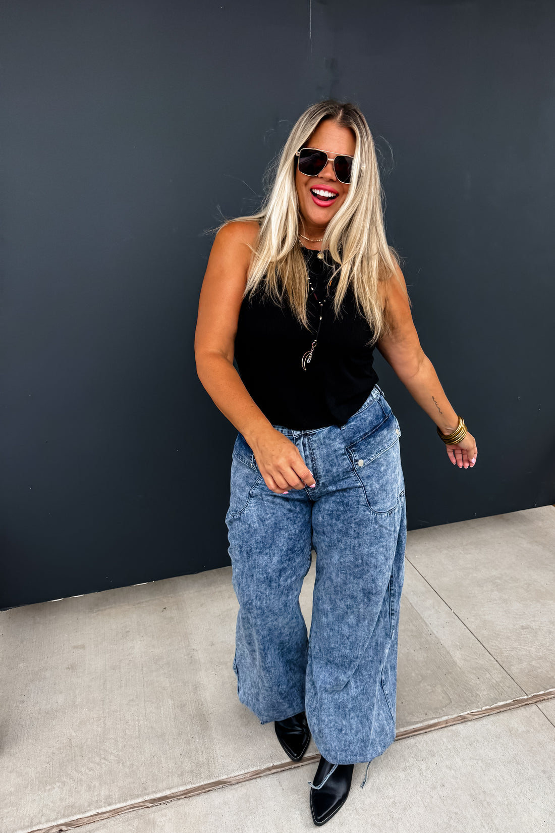 CHARLIE CINCH HEM WIDE LEG JEANS