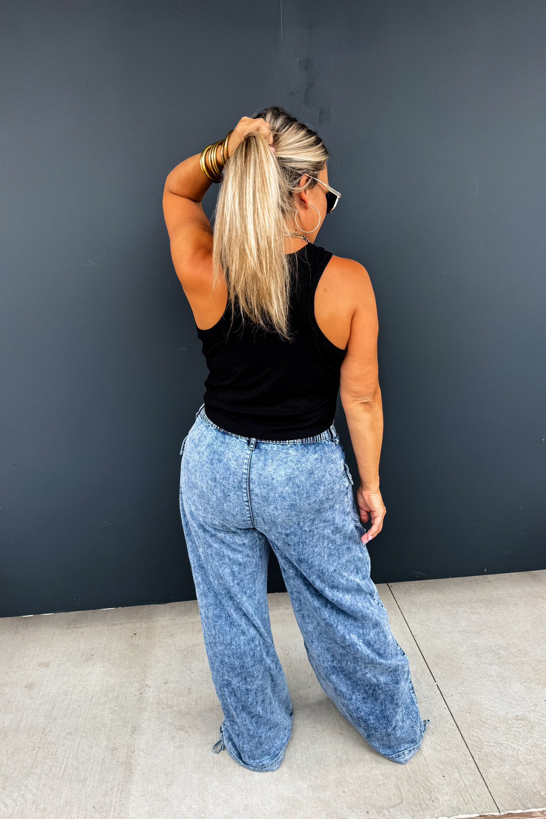CHARLIE CINCH HEM WIDE LEG JEANS