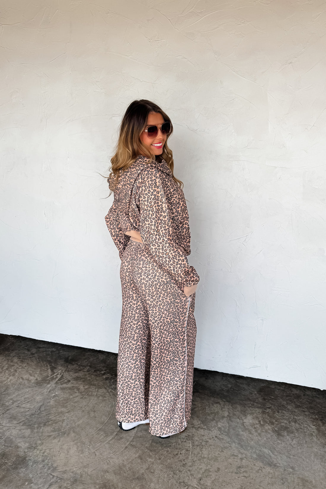 PREORDER- FLORAL & CHEETAH EASY DOES IT PULLOVER