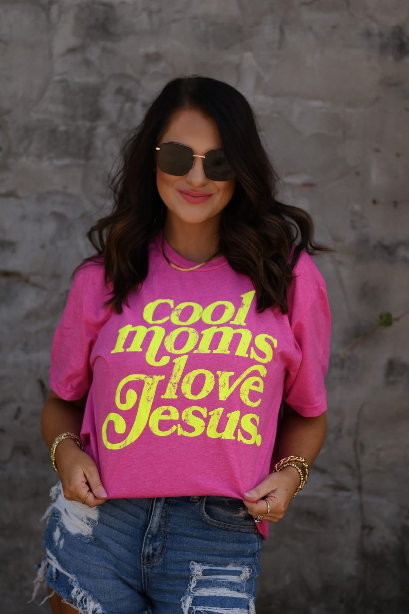 Cool Moms Loves Jesus