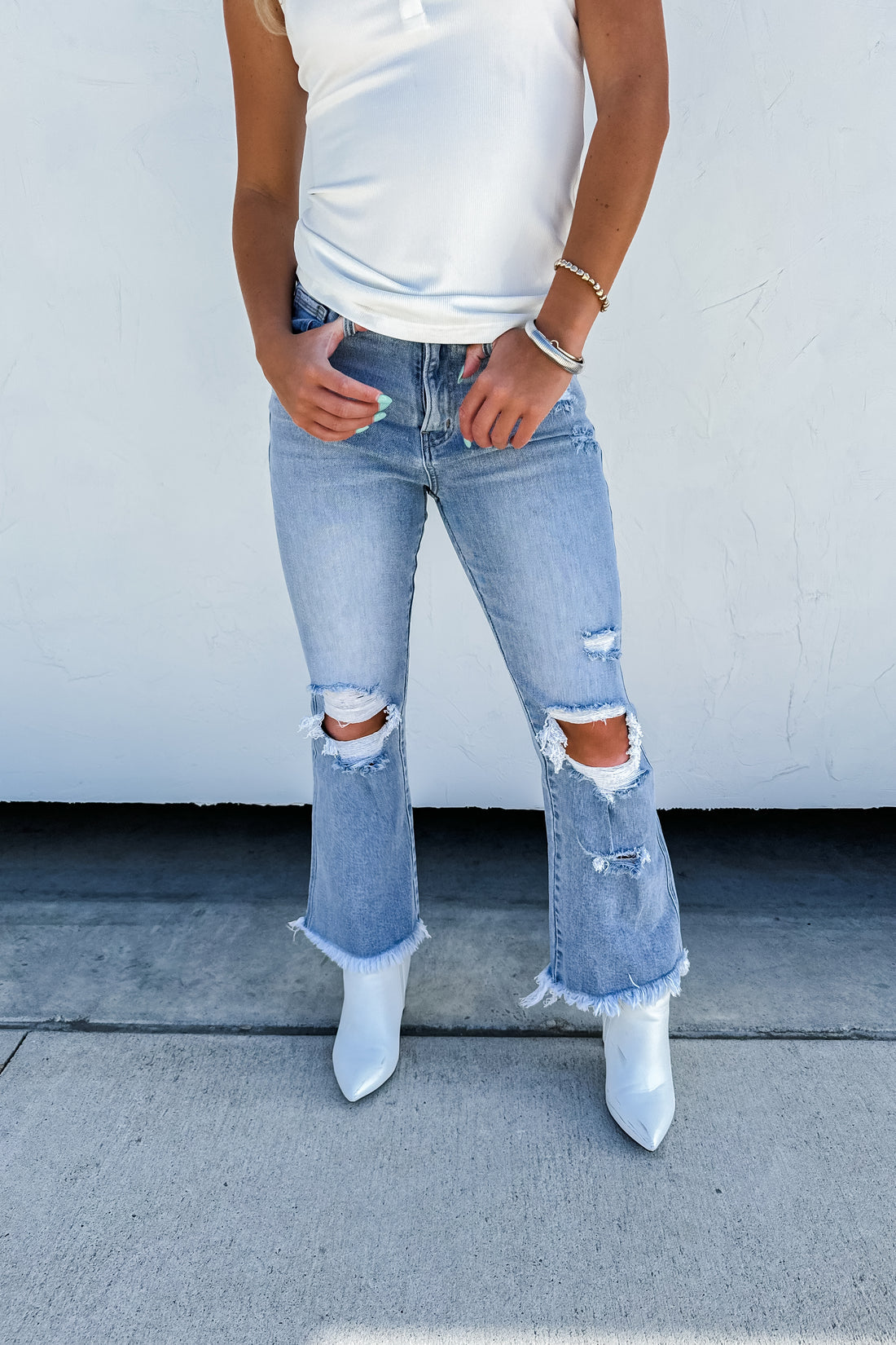 PREORDER: LUCY DISTRESSED CROP JEAN