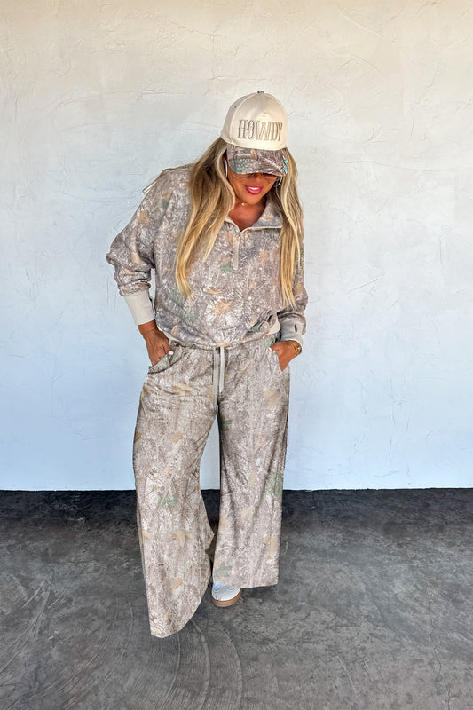 PREORDER- DRIFT AWAY WIDE LEG CAMO JOGGERS