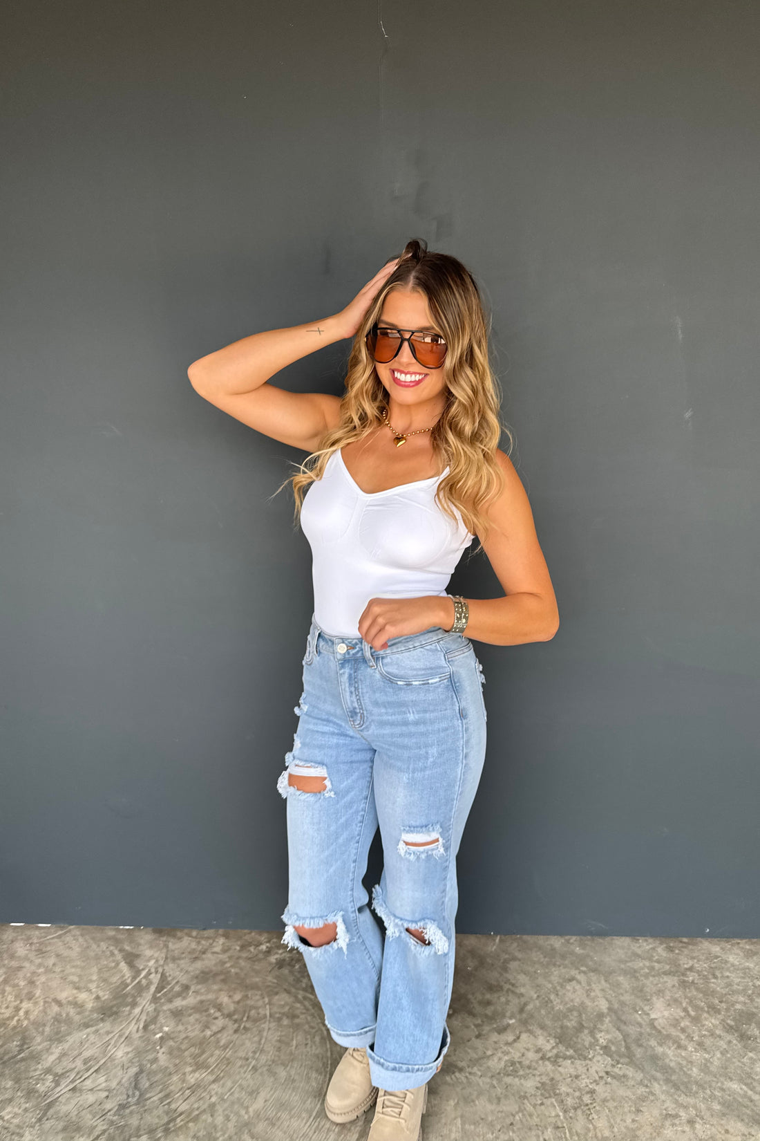 PREORDER- ASHLAND STRAIGHT LEG DISTRESSED JEANS