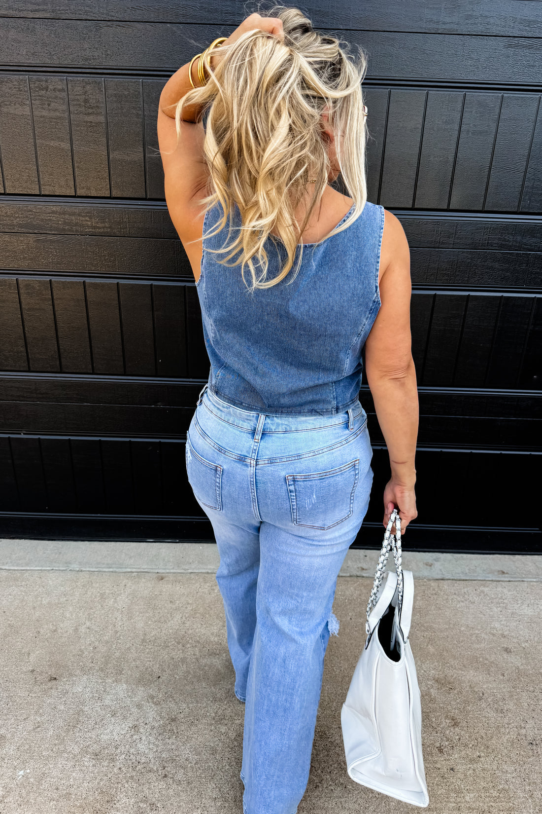 PREORDER- ASHLAND STRAIGHT LEG DISTRESSED JEANS